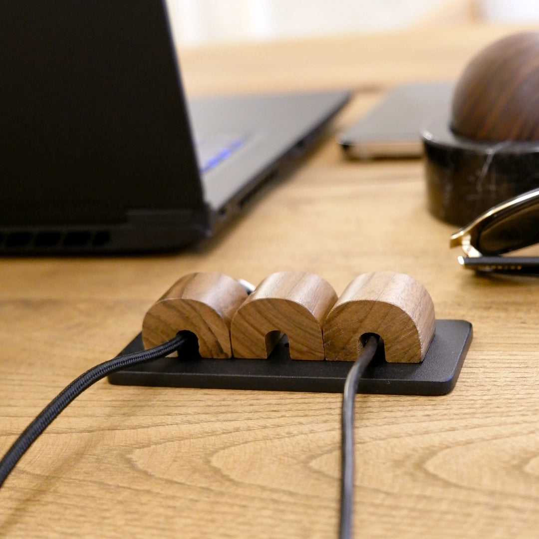 Manyetik Kablo Tutucu (3 lü)